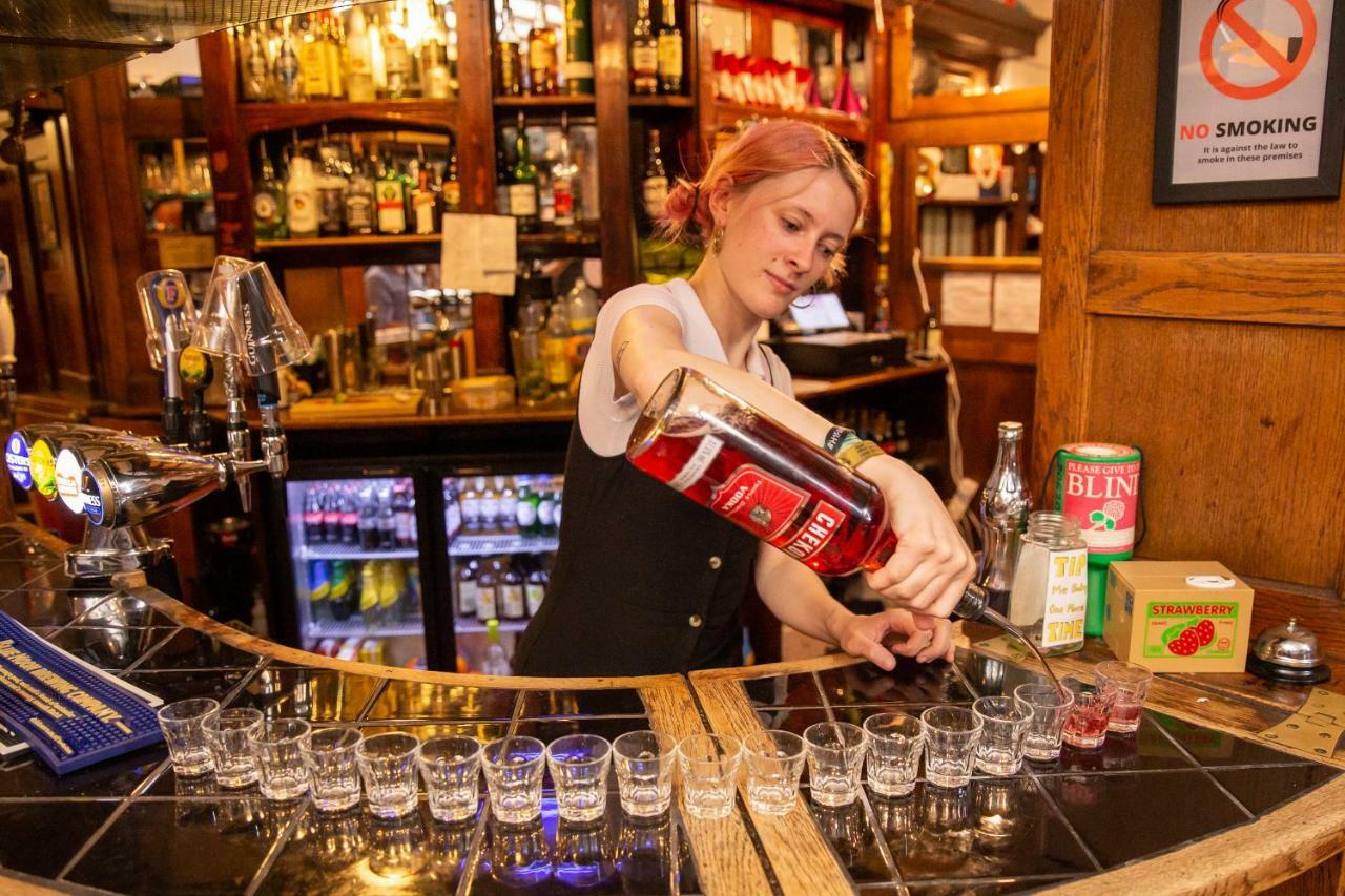 Hostel One Camden London Ngoại thất bức ảnh